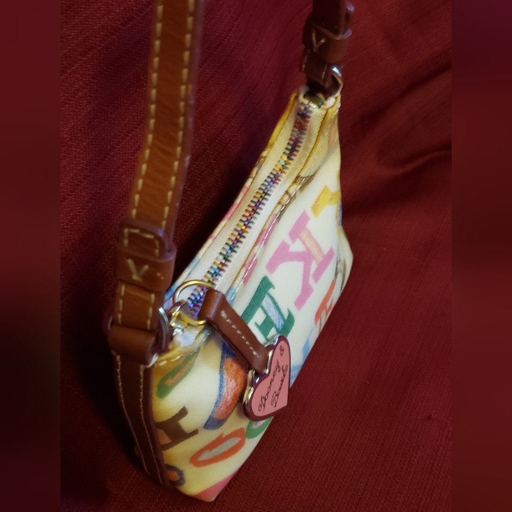 Dooney & Bourke 👛 Multicolor Women's Wristlet NWOT - Picture 7 of 13